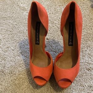 Seven7 Women's Vibrant Orange Peep-Toe Heels